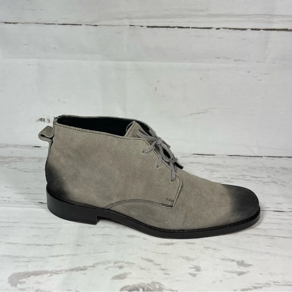 Cole Haan Mens Chukka Size 9.5M Gray Distressed Suede‎ Lace Up